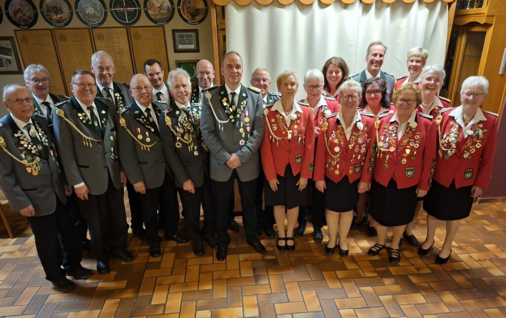 #Ashausen #SV-Ashausen #Schuetzenverein_Ashausen #Schützenverein Ashausen @Ashausen @Schützenverein Ashausen @Blasrohr #Blasrohr #Blasrohrsport #Pokalschiessen #Damenjubiläum #50 Jahre Damenabteilung